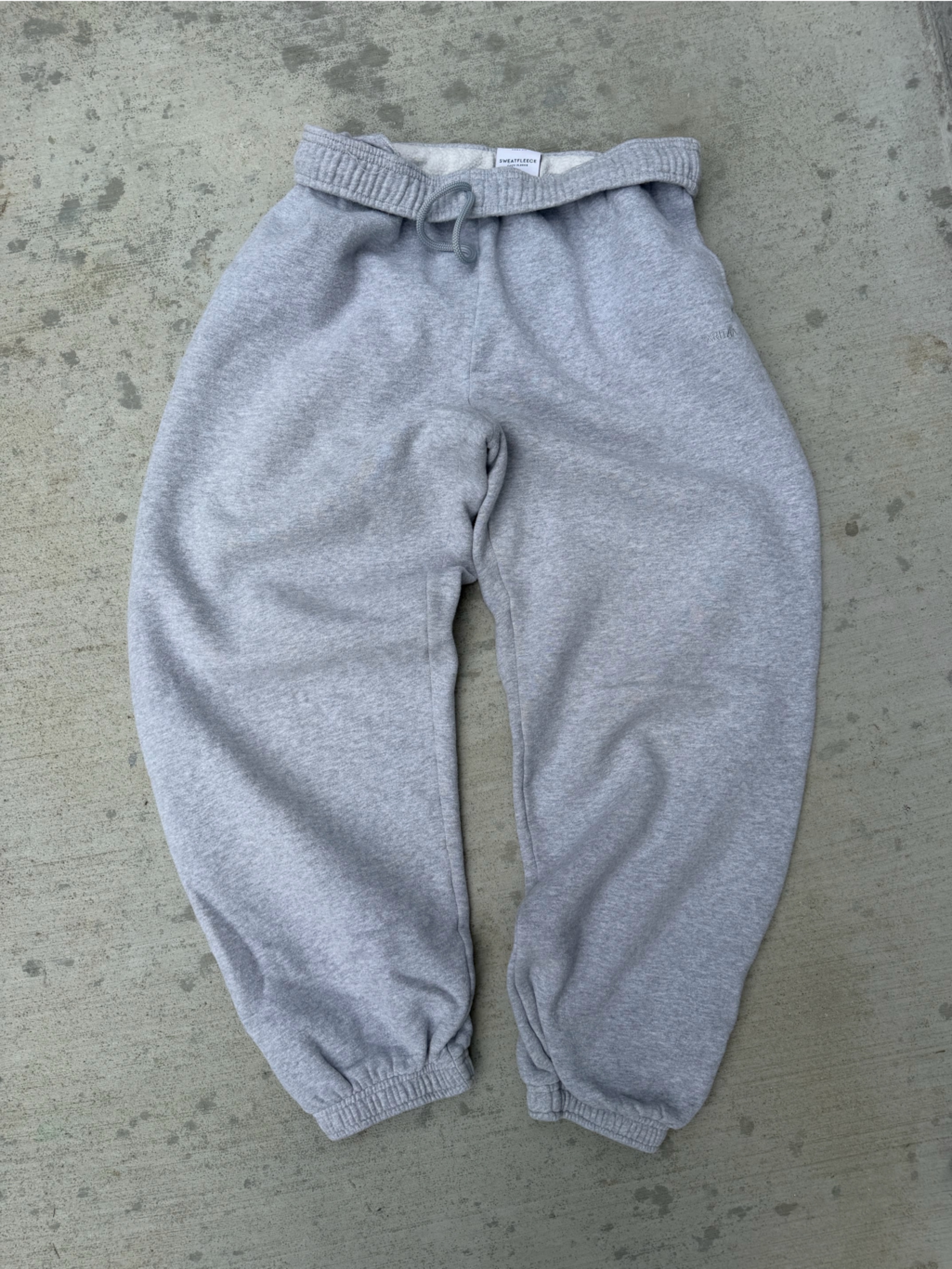 Aritzia Light Gray Sweatpants